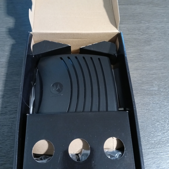 Cable modem - Picture 3 of 4